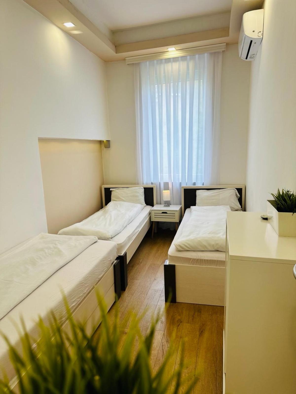 Apartment Saraj-Bosna Free Public Parking SJJ Esterno foto